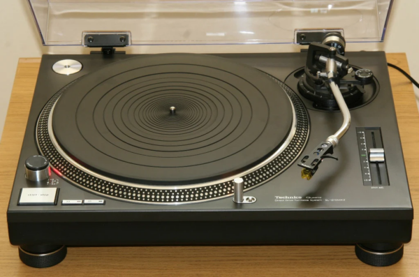 Technics SL-1210 MK2 platine Vinyle